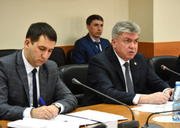 Мэр Челнов Наиль Магдеев призвал строже относиться к нарушителям карантина