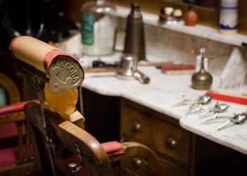 В минцифре РТ разъяснили, как получить цифровой пропуск в парикмахерскую