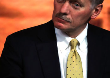 Песков предсказал сроки выхода на «плато» по коронавирусу