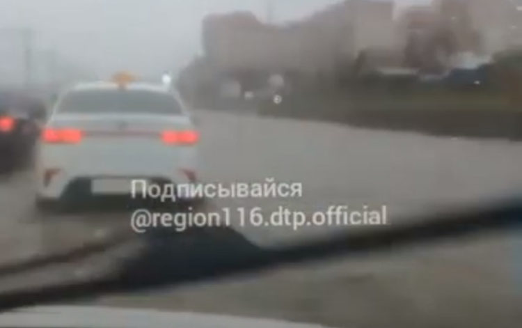 Утренний ливень затопил Казань