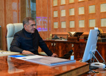 Рустам Минниханов пообщался с самозанятыми об их деятельности в период пандемии