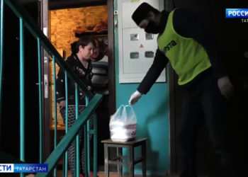 Волонтеры фонда «Ярдэм» помогают пенсионерам и инвалидам в период эпидемии коронавируса