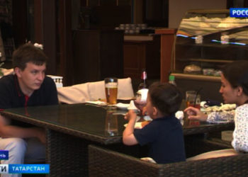 В Татарстане ребенок получил серьезные травмы, попав под колеса авто