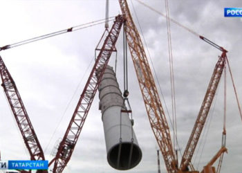 В Нижнекамске устанавливают оборудование для нового этиленового комплекса