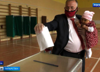 В голосовании по поправкам приняли участие татарстанские политики и общественные деятели