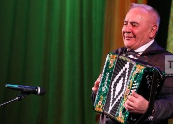 Владимир Путин наградил народного артиста Рината Тазетдинова