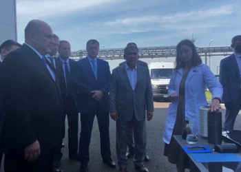 Михаил Мишустин посетил завод в ОЭЗ «Алабуга»