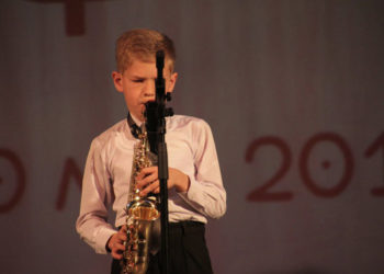 Детская музыкальная школа им. Лундстрема получила инструменты по нацпроекту