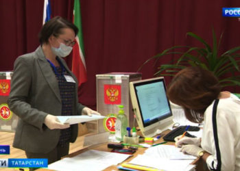 Как избирательные участки закончили основной день голосования по поправкам к Конституции