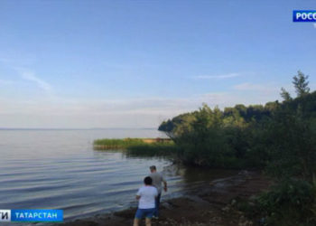 Рустам Минниханов оценил благоустройство двора на Шамиля Усманова в Казани