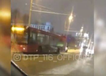 В Казани автобус насмерть сбил 23-летнюю девушку