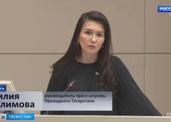 Минниханов потребовал контролировать соблюдение санитарных ограничений в вузах