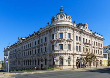 Александровский пассаж в Казани продают за 300 млн рублей