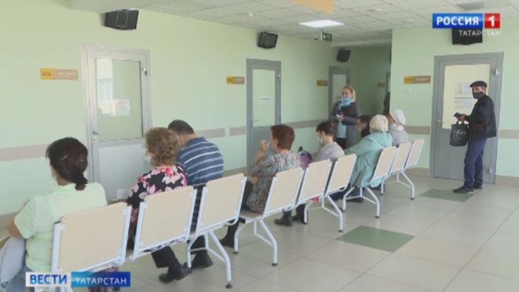 Рустам Минниханов провел ряд встреч и договорился о сотрудничестве с Сахалинской областью