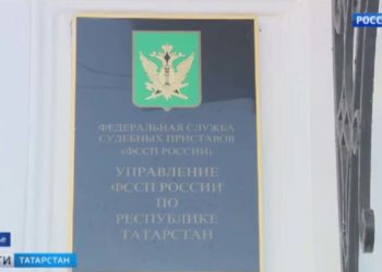 Минниханов потребовал контролировать соблюдение санитарных ограничений в вузах