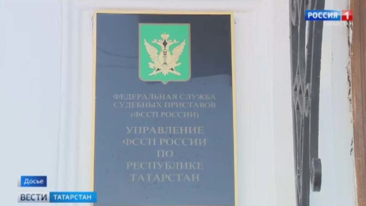 Минниханов потребовал контролировать соблюдение санитарных ограничений в вузах