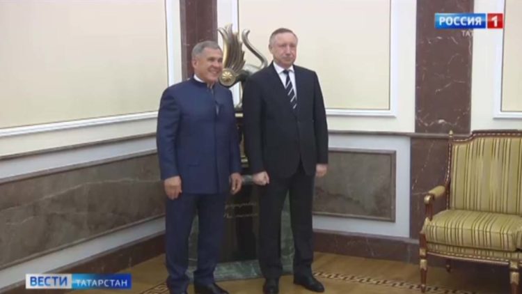 Президент РТ и губернатор Санкт-Петербурга обсудили совместную работу по борьбе с пандемией