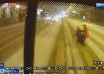 В Казани автобус сбил насмерть девушку на зебре и протащил несколько метров