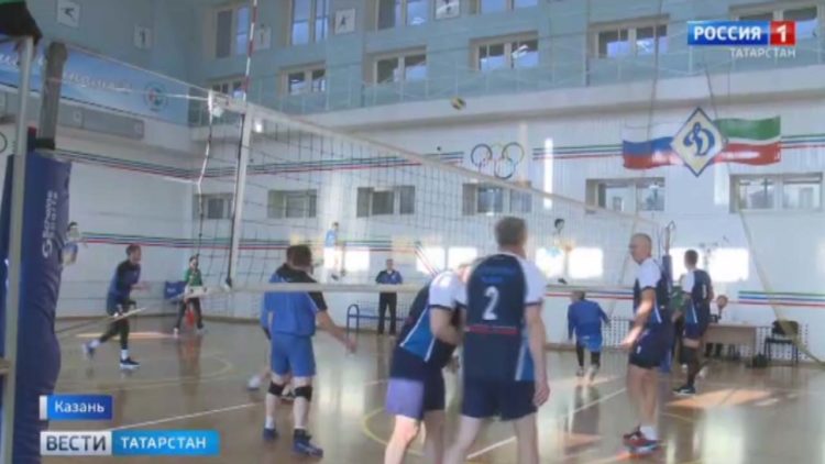 В Казани проходит Всероссийский турнир по волейболу среди ветеранов МВД