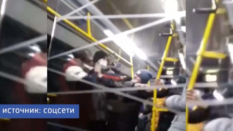 В Казани кондуктор в очередной раз устроил драку с пассажиром