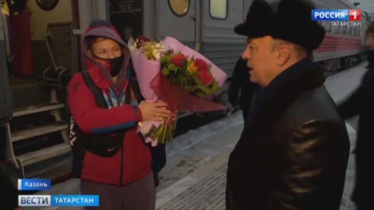 В Казани встретили победительницу Кубка мира по борьбе Светлану Липатову