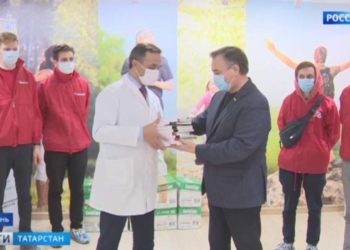 Книжный фонд РКБ получил более 300 книг от депутата Госдумы