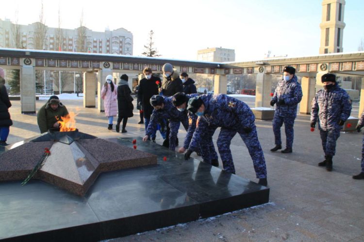 В Казани в День неизвестного солдата прошла минута молчания в память о павших за Родину
