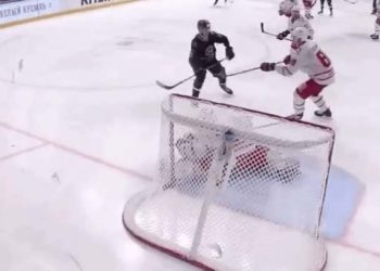 «Ак барс» снова дома обыграл «Автомобилист»