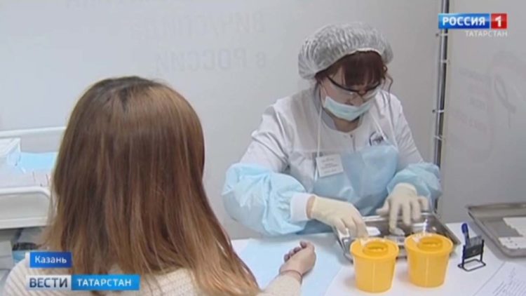 В Дербышках из-за прорыва канализации образовалось зловонное озеро