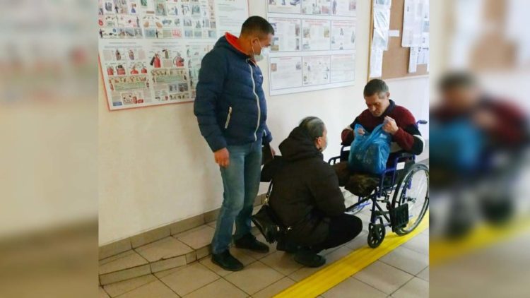 Спасение из рабства: казанские волонтеры занялись судьбой безногого попрошайки из Владивостока