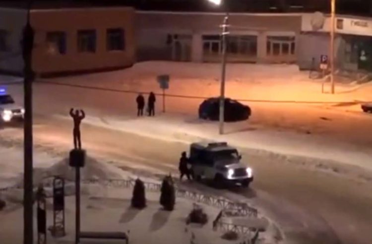 Возбуждено уголовное дело на водителя, сбившего полицейского в Зеленодольске