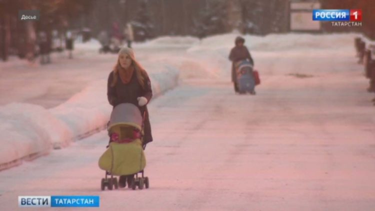 В Дербышках из-за прорыва канализации образовалось зловонное озеро