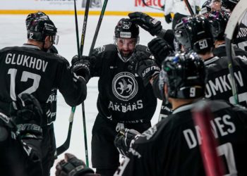 Рустам Минниханов поздравил «Ак Барс» с серией из 10 побед в КХЛ