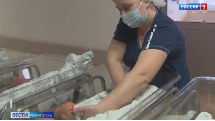 «Это самые радостные эмоции»: акушеры 7 горбольницы Казани рассказали о родах в новогоднюю ночь