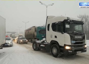 Под Казанью произошла массовая авария с участием 17 машин