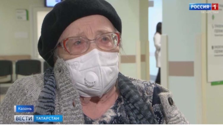 92-летняя Зинаида Бодрягина сделала вторую вакцину от коронавируса