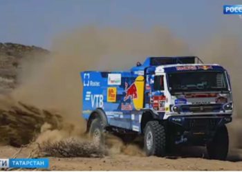 Дмитрий Сотников выиграл первый этап ралли «Дакар-2021»