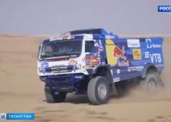 В Нижнекамске пенсионеров приглашают на занятия по скандинавской ходьбе в университете третьего возраста