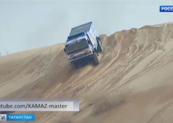 В Нижнекамске пенсионеров приглашают на занятия по скандинавской ходьбе в университете третьего возраста