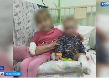 Ирина Волынец навестила в больнице детей, которых мать оставила замерзать в сарае