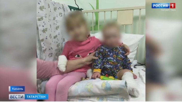 Ирина Волынец навестила в больнице детей, которых мать оставила замерзать в сарае