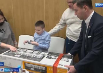 Министр спорта РТ Владимир Леонов исполнил мечту 9-летнего Данила Богданова