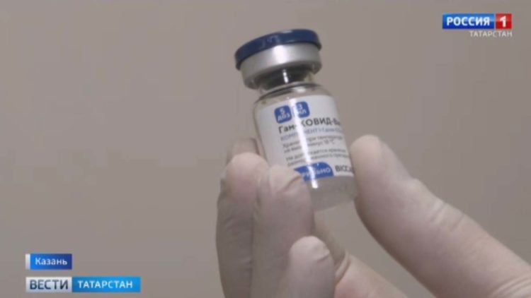 В одной ампуле вакцины от коронавируса — пять уколов. Факты о «Спутник V»