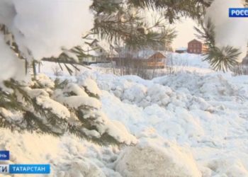 В Казани выявили несколько незаконных свалок снега с реагентами