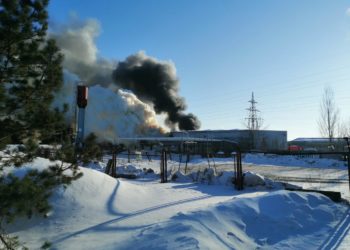 В Челнах произошёл пожар на складе с керамической плиткой