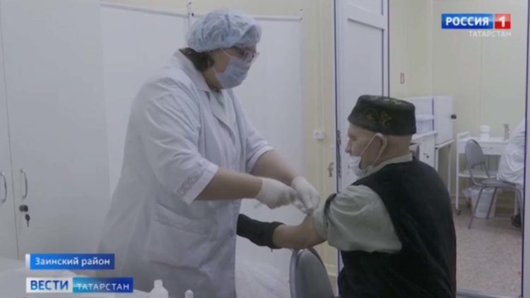 На предприятиях Татарстана коллективно записываются на вакцинацию от коронавируса
