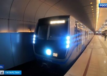 Цены на импортные розы и тюльпаны подскочили почти в два раза