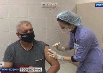 Ход вакцинации от коронавируса в Татарстане: первый прививочный пункт в ТЦ и снижение темпов заболеваемости