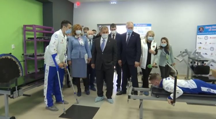 Минниханов посетил реабилитационный центр «Я смогу» в Бавлах