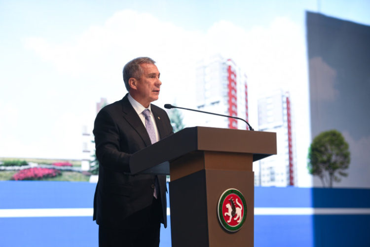 Минниханов отметил успехи Набережных Челнов на фоне пандемии